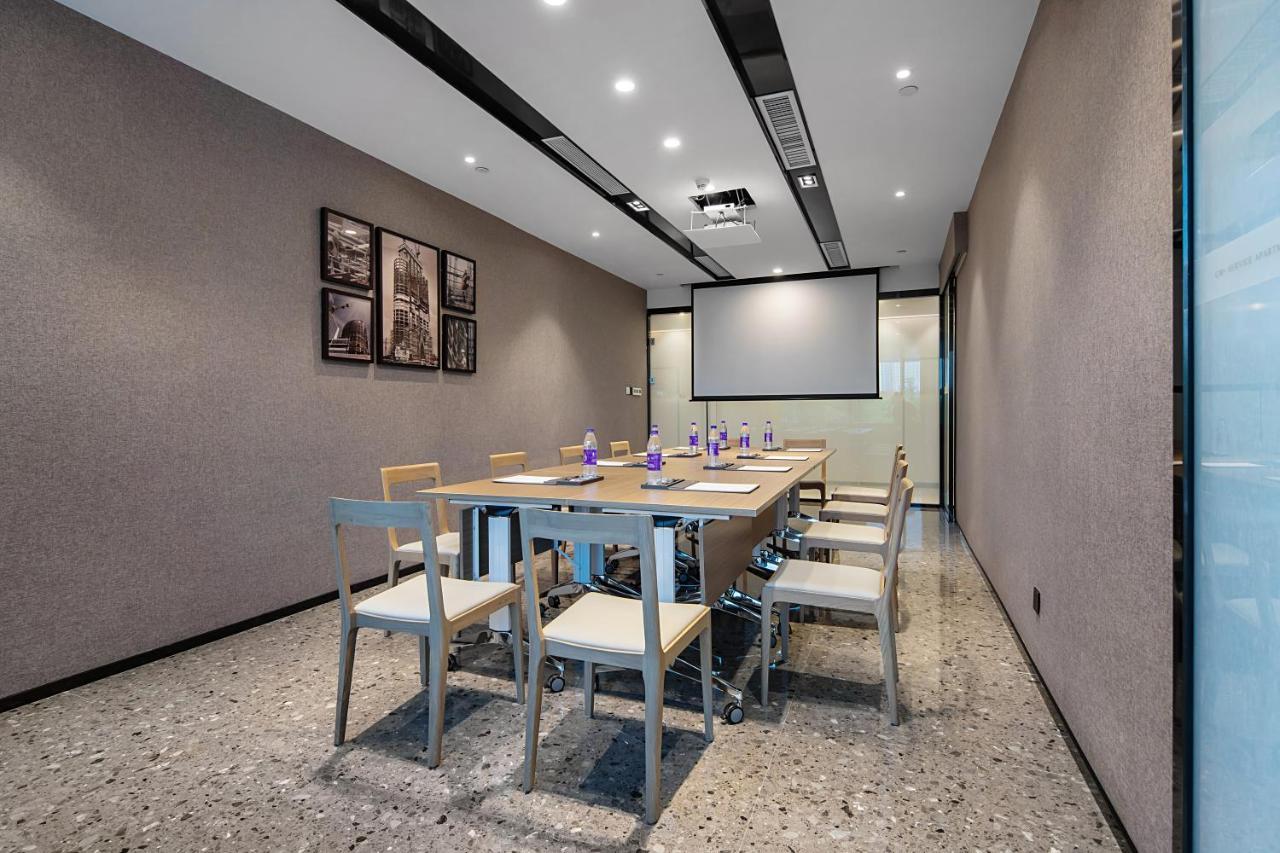 Cm Serviced Apartment Shenzhen Dongmen Екстер'єр фото