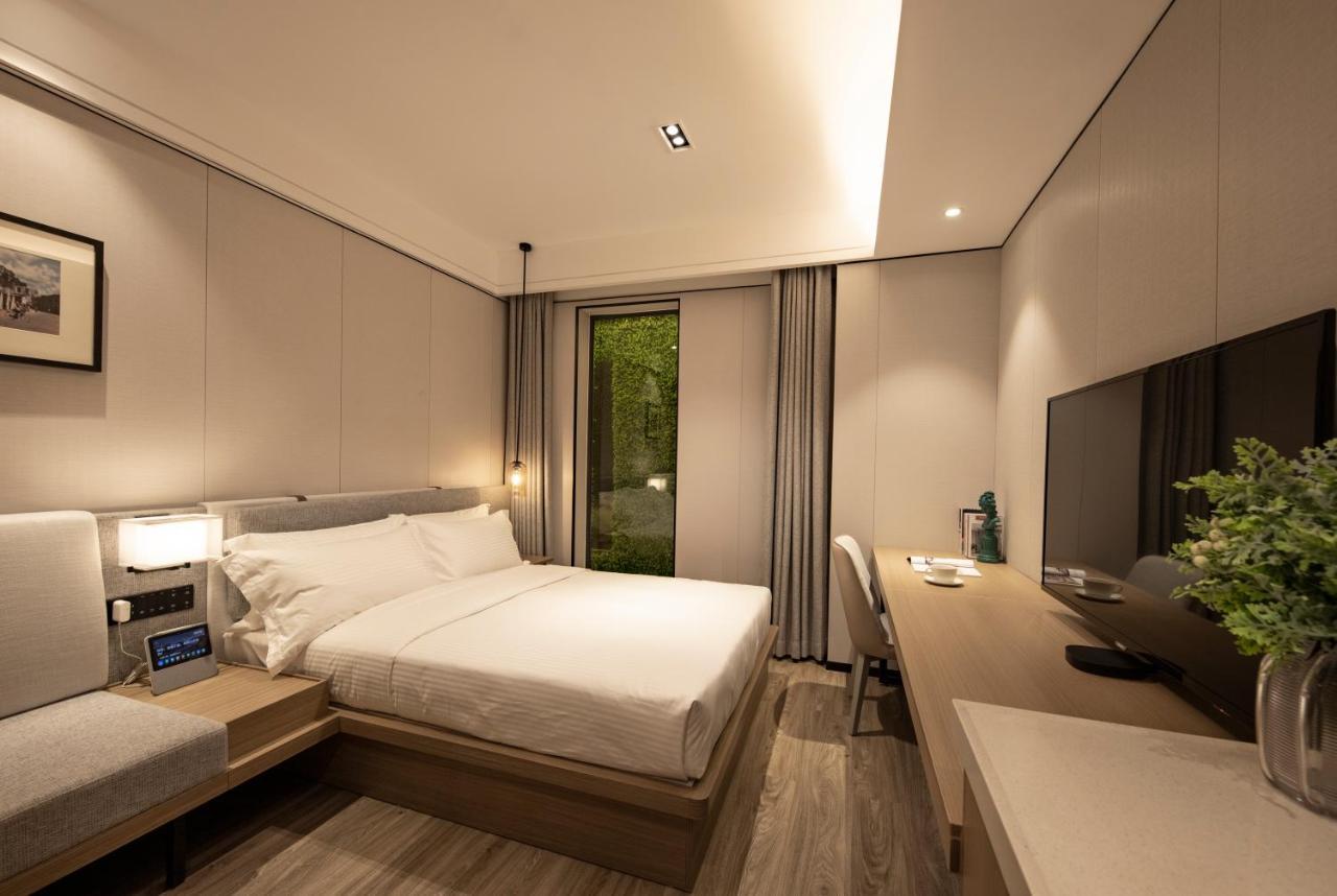 Cm Serviced Apartment Shenzhen Dongmen Екстер'єр фото