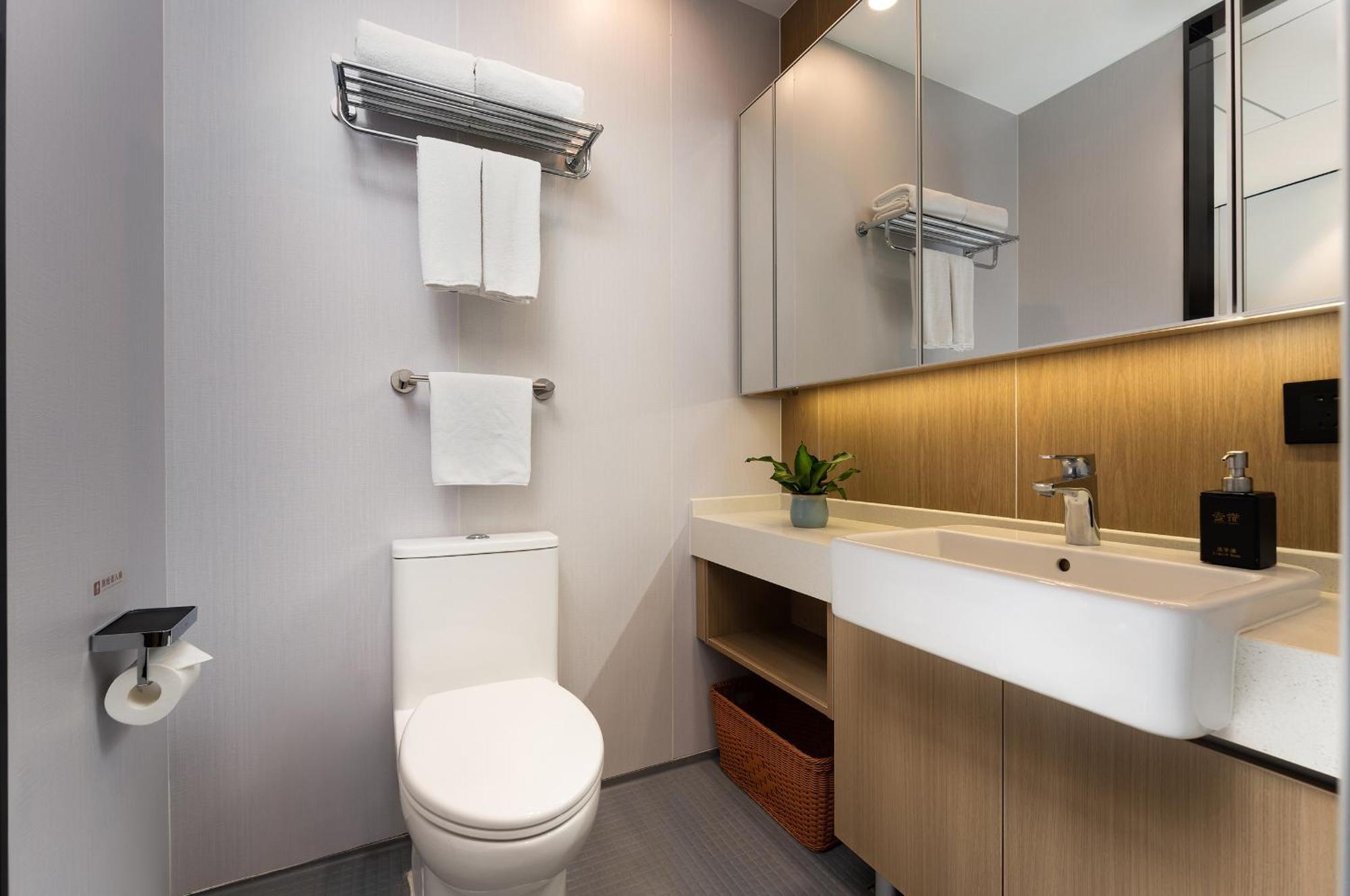 Cm Serviced Apartment Shenzhen Dongmen Екстер'єр фото