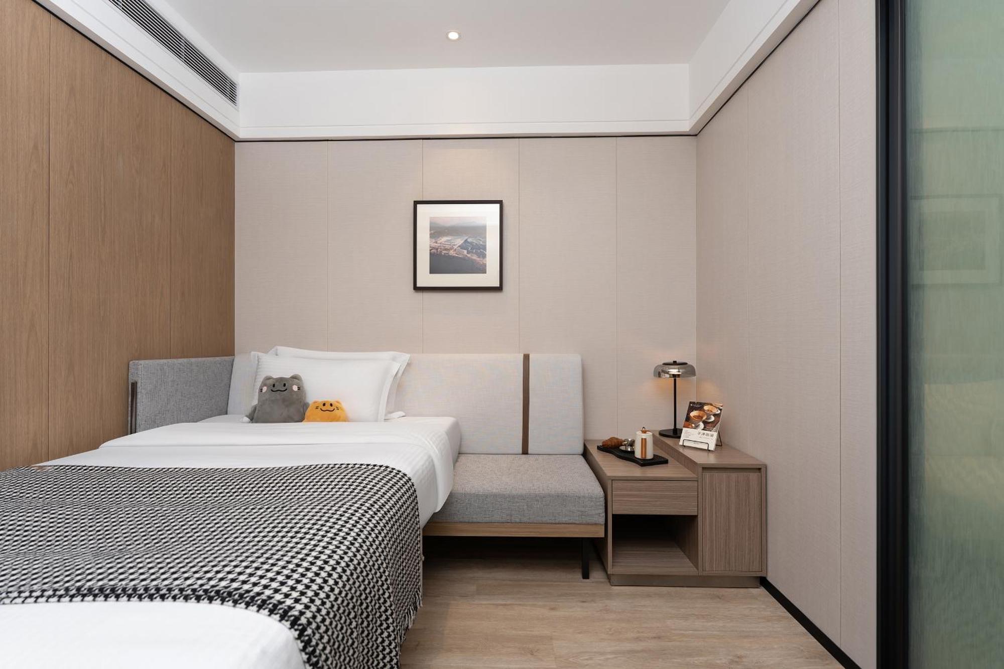 Cm Serviced Apartment Shenzhen Dongmen Екстер'єр фото